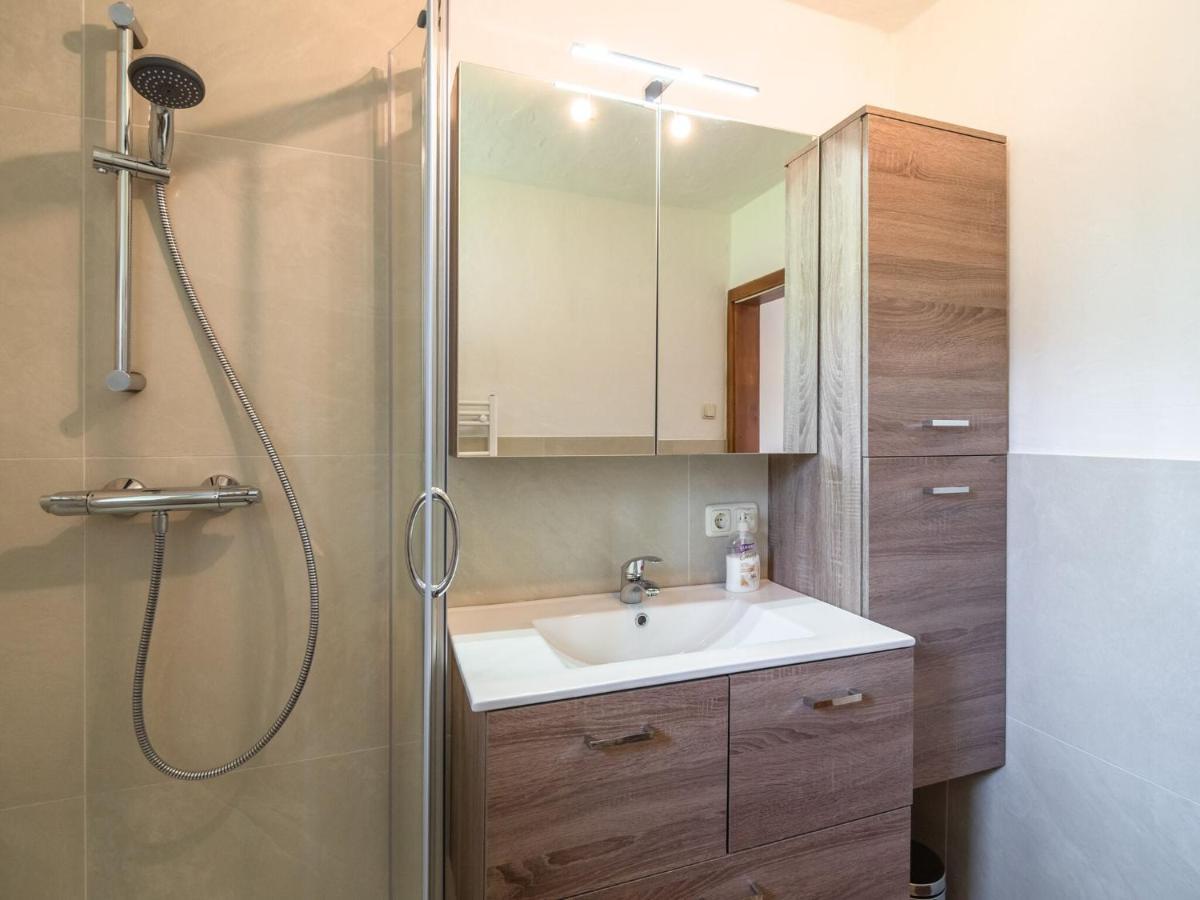 Modern Apartment Near Ski Area In M Hlbach Dorf  المظهر الخارجي الصورة